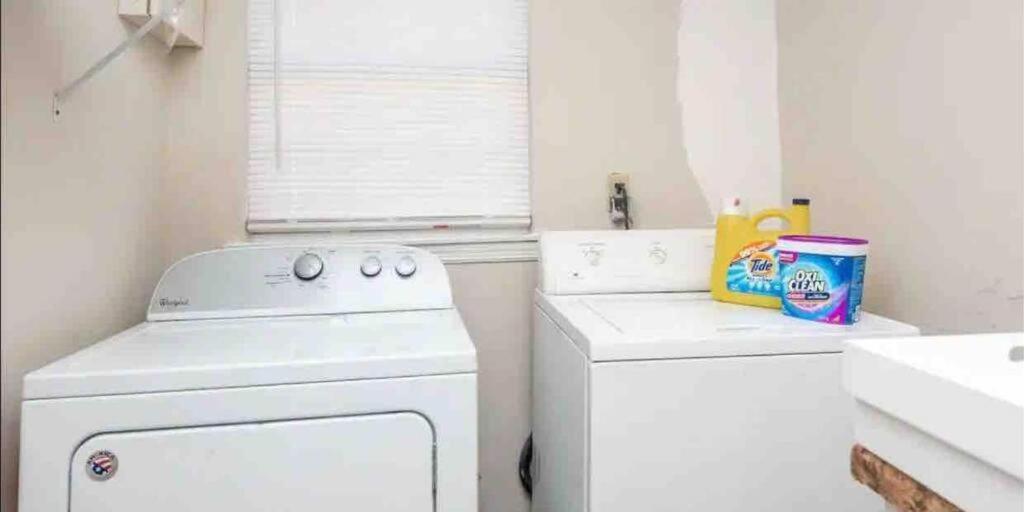 20Min To International Airport! 10Min To Pnc Music! Wifi Apartment Charlotte Luaran gambar