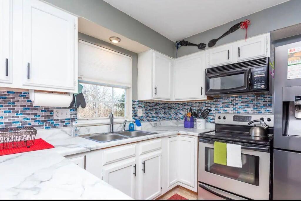 20Min To International Airport! 10Min To Pnc Music! Wifi Apartment Charlotte Luaran gambar